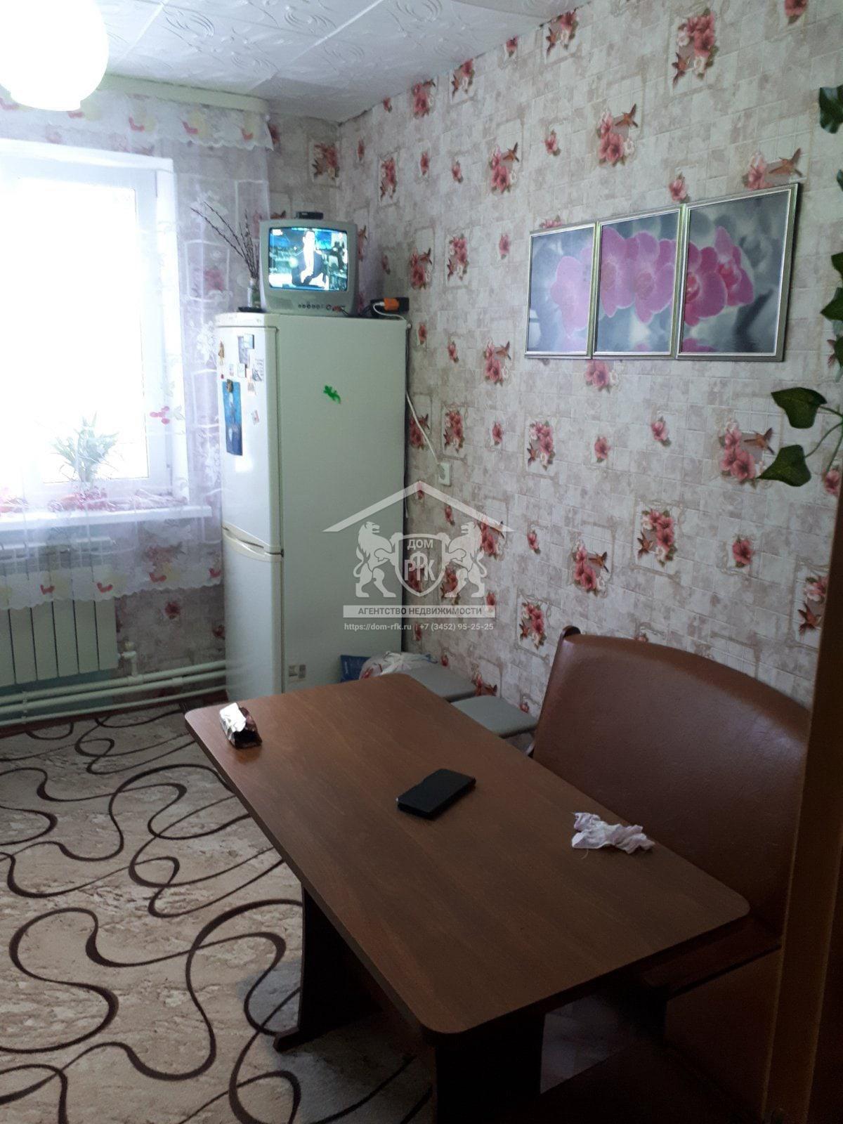 Квартира 1-комнатная 36кв.м Тюменская область, Сорокинский район, с. Большое Сорокино